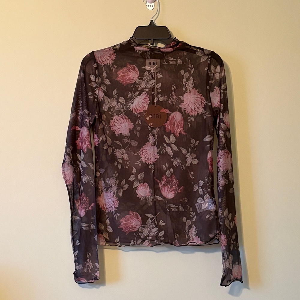 9-BiBi Floral Mesh Top